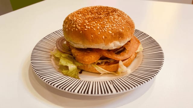 Crispy Chicken Burger.